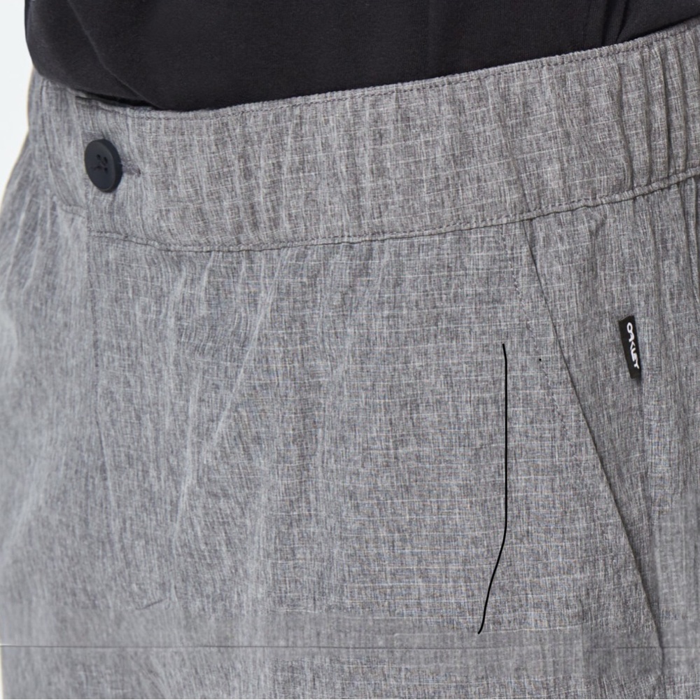 Men's Oakley Adventure Chino Gray Shorts, 34 Waist, NWT - Picture 5 of 12